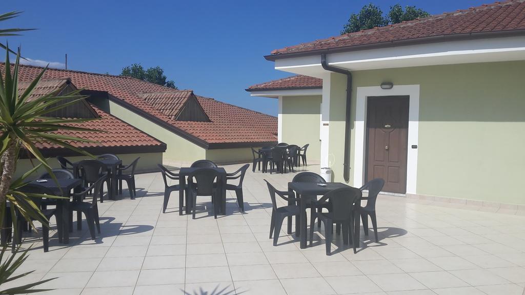 Hotel Miramare مارينا دي سكيافوني المظهر الخارجي الصورة